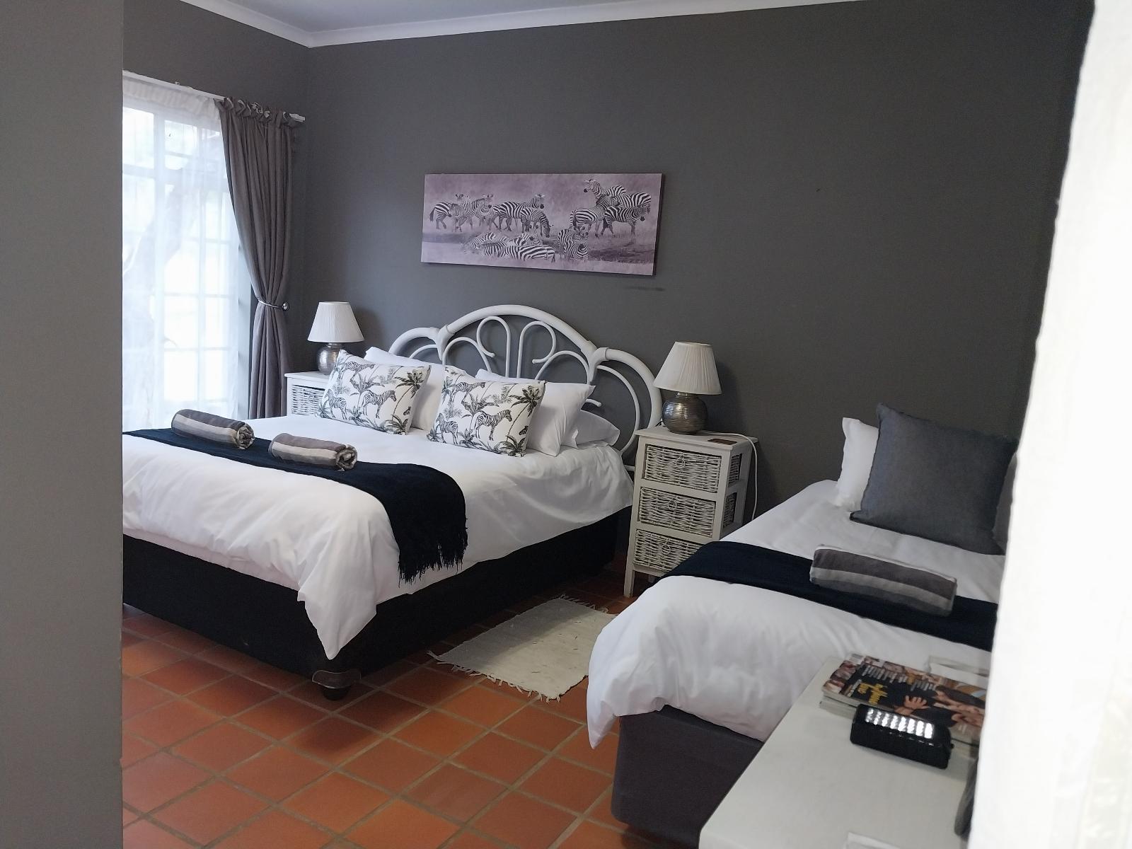 Room 2 — Photo of the whole room