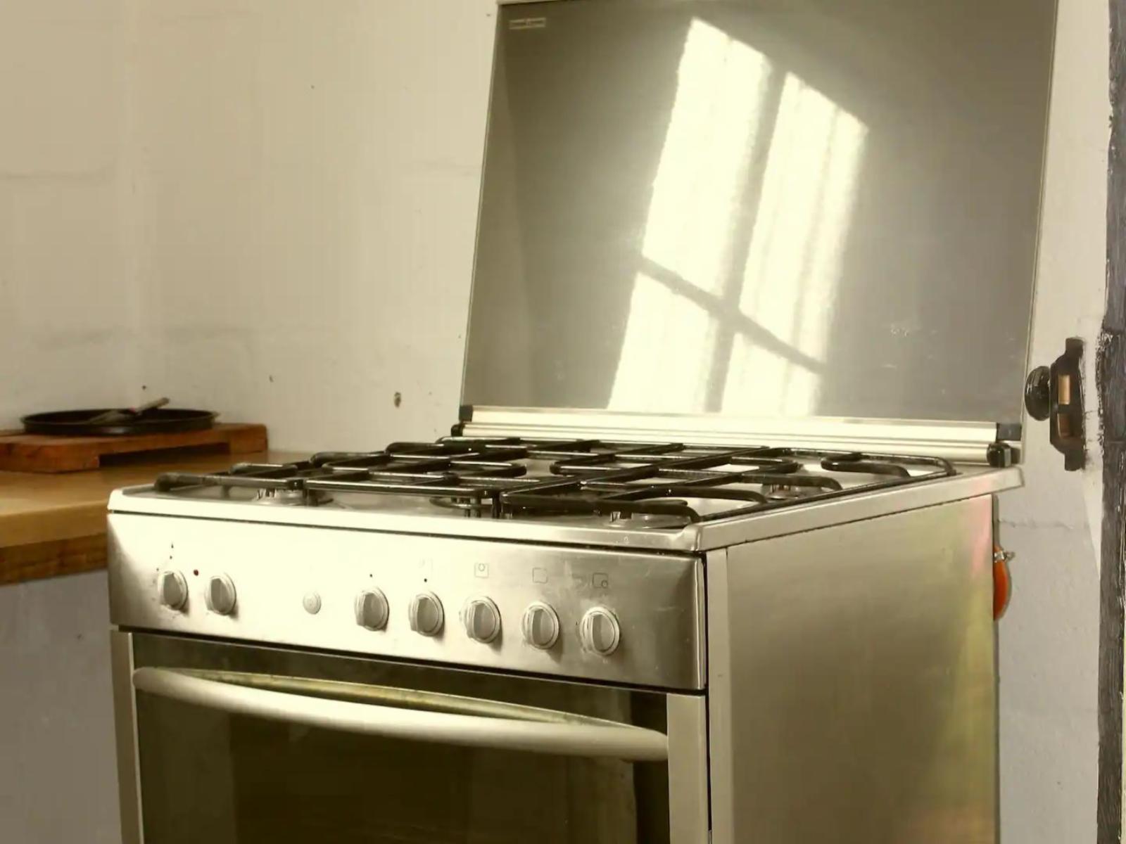 Room 2 — Kitchenette