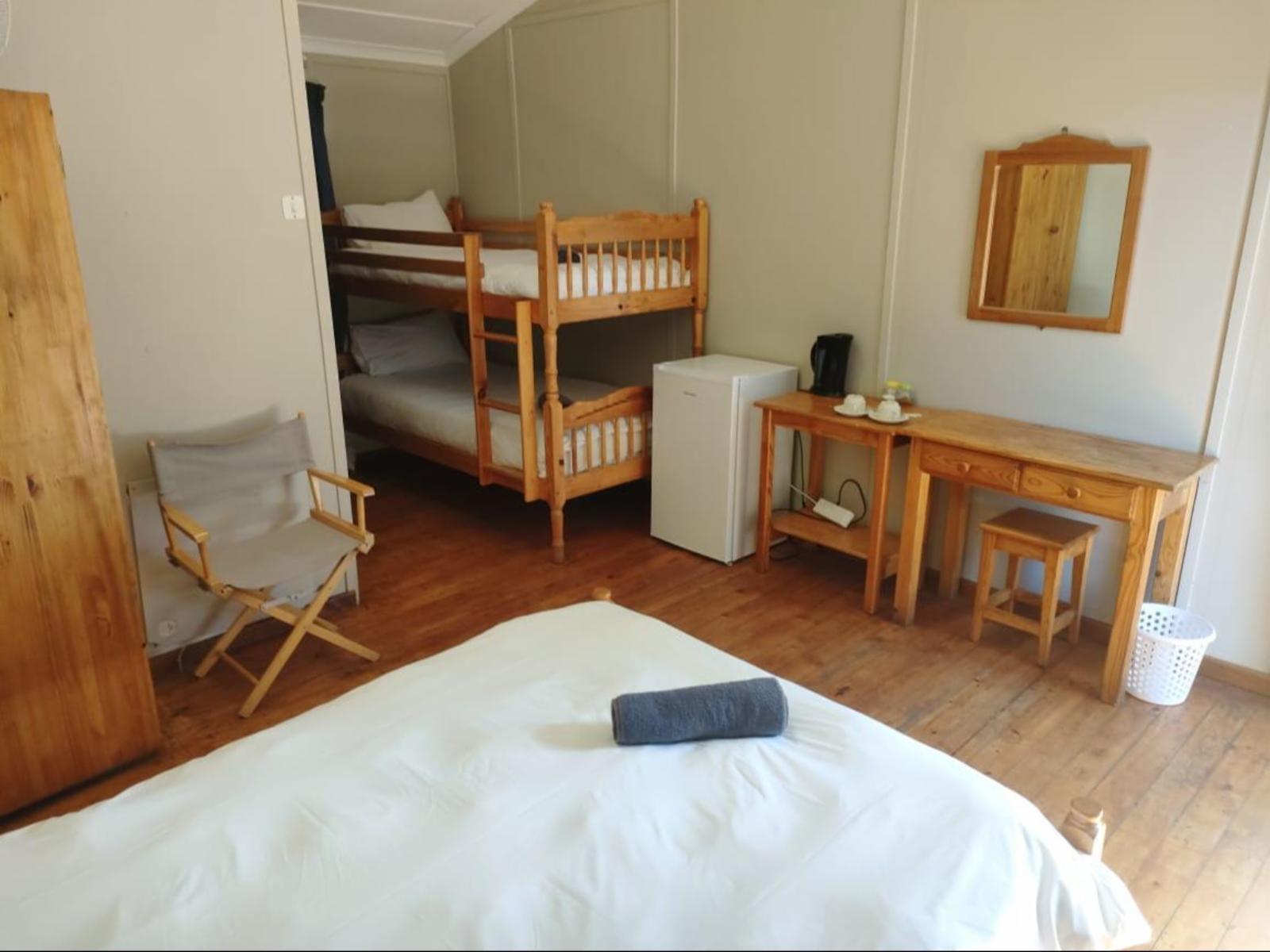 Room 1 — Photo of the whole room
