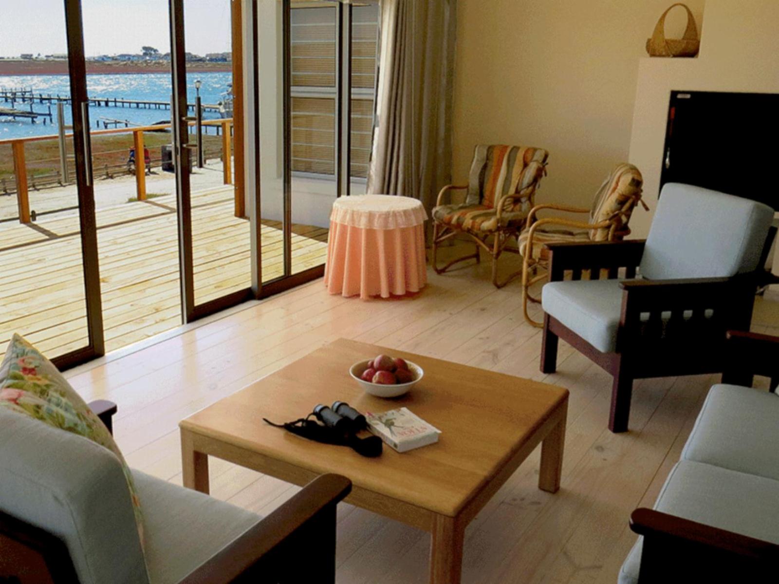 Room 3 — Seating area