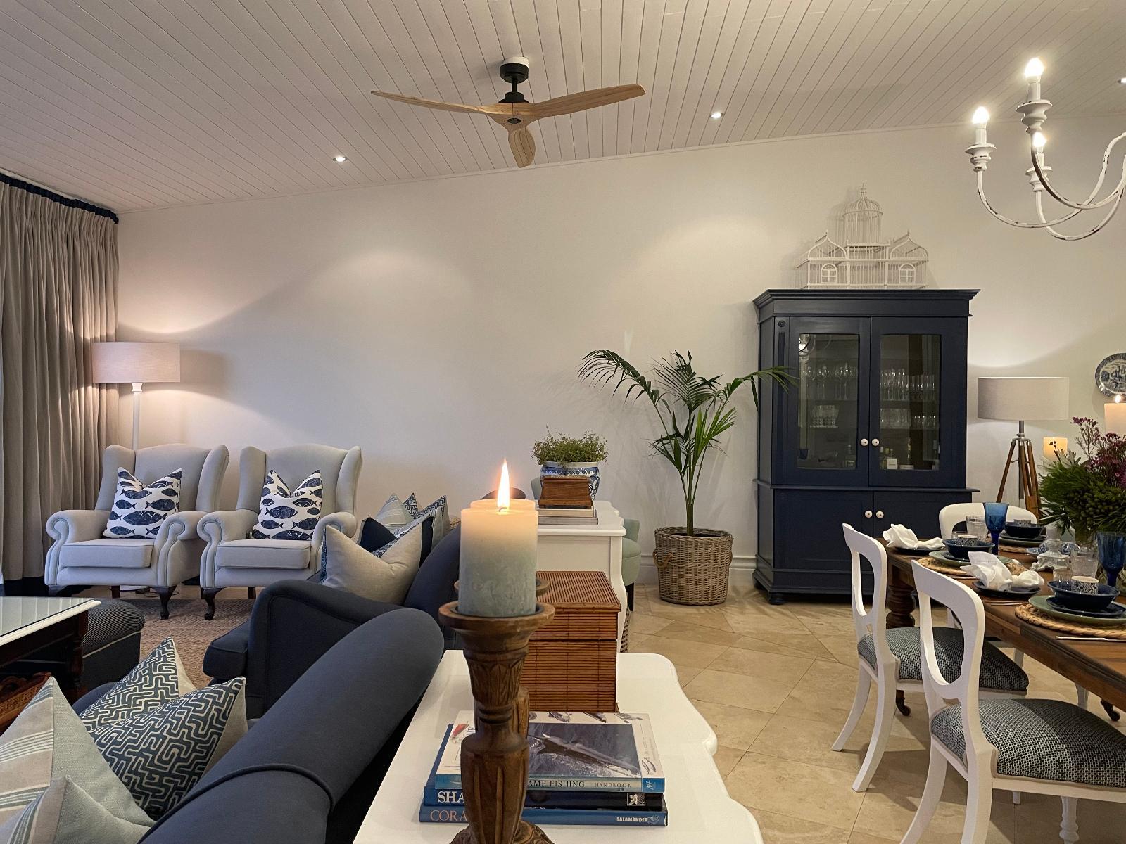 Lounge or bar