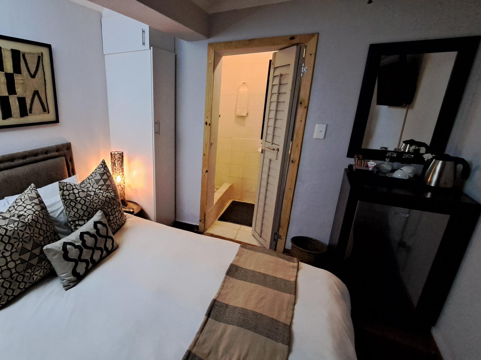 Room 1 — Coffee/tea facilities