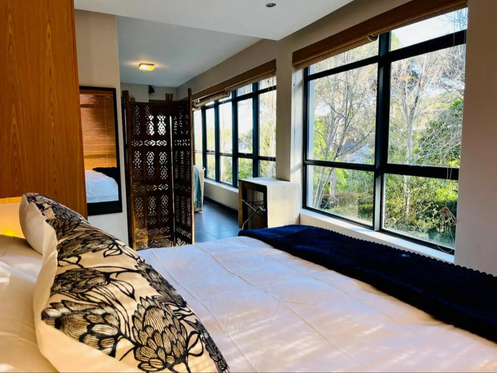 Room 1 — Photo of the whole room