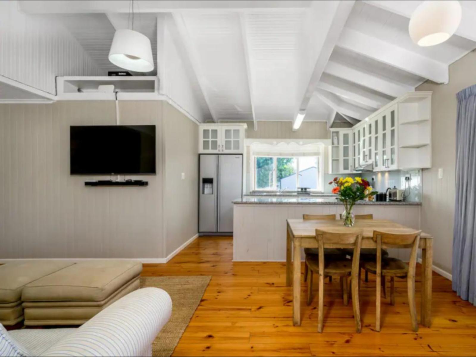 Room 1 — Kitchenette