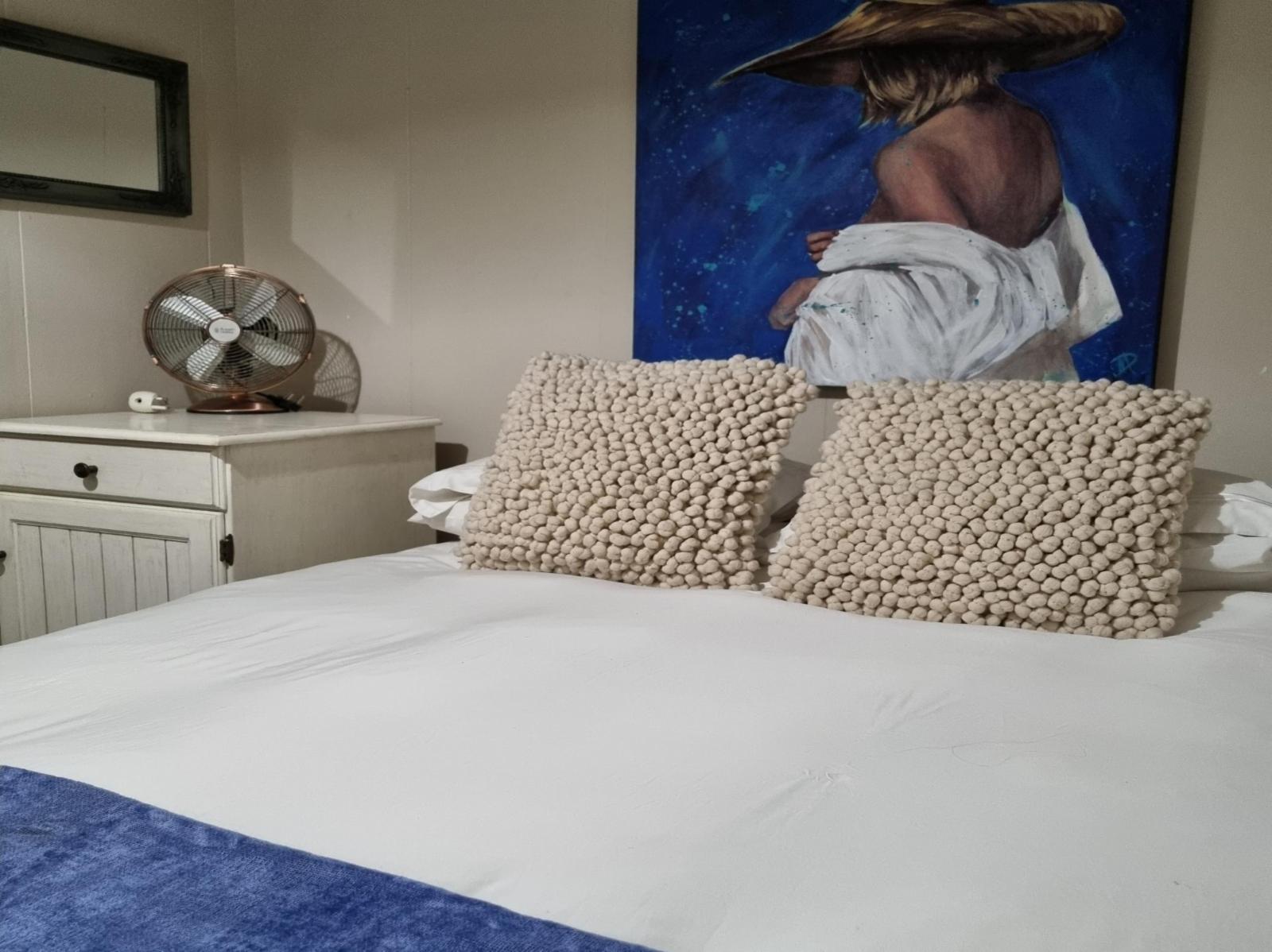 Room 1 — Photo of the whole room