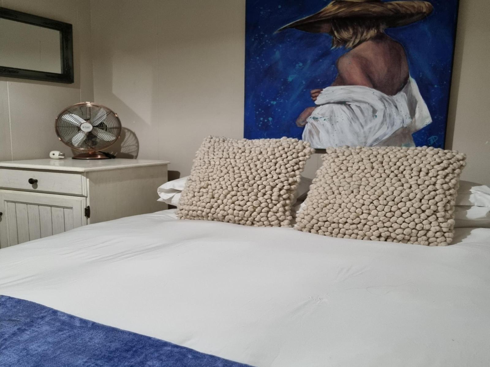 Room 1 — Photo of the whole room