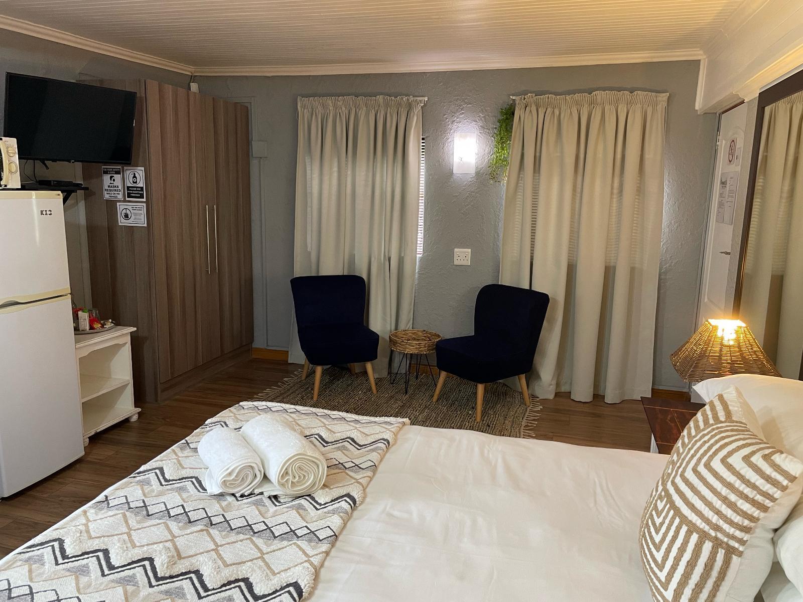 Room 3 — Seating area