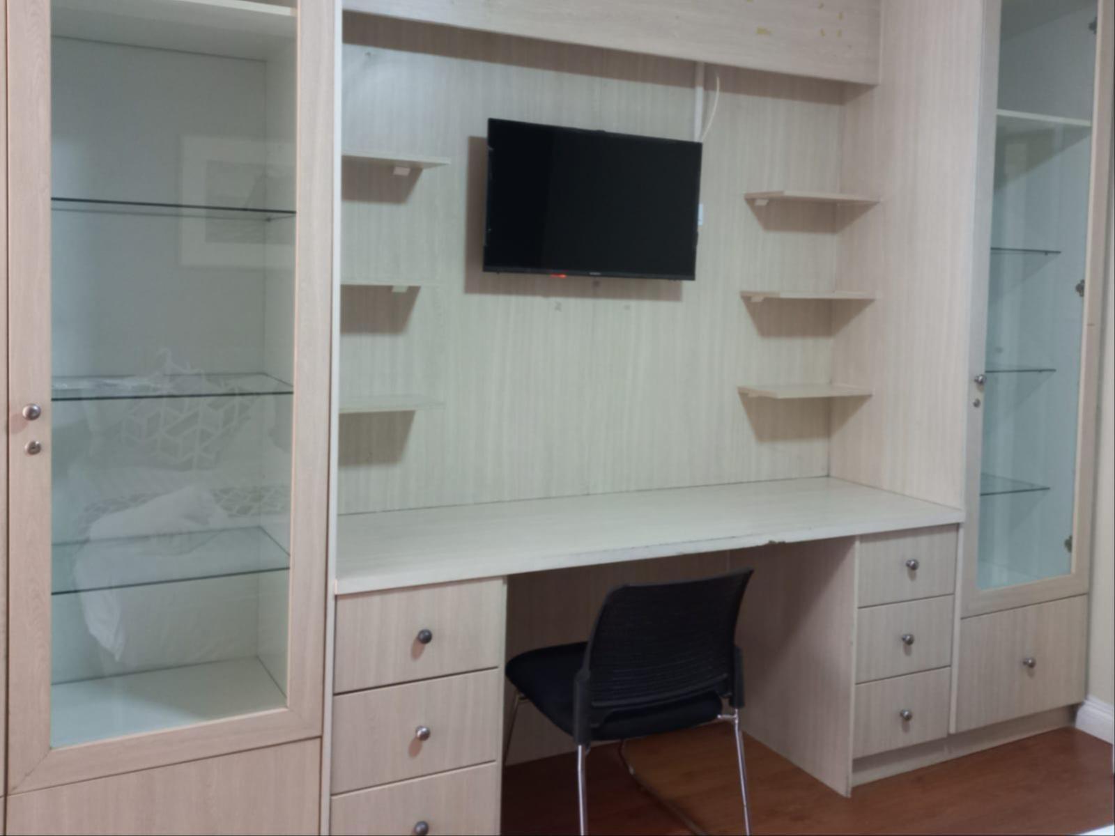 Room 1 — TV and multimedia