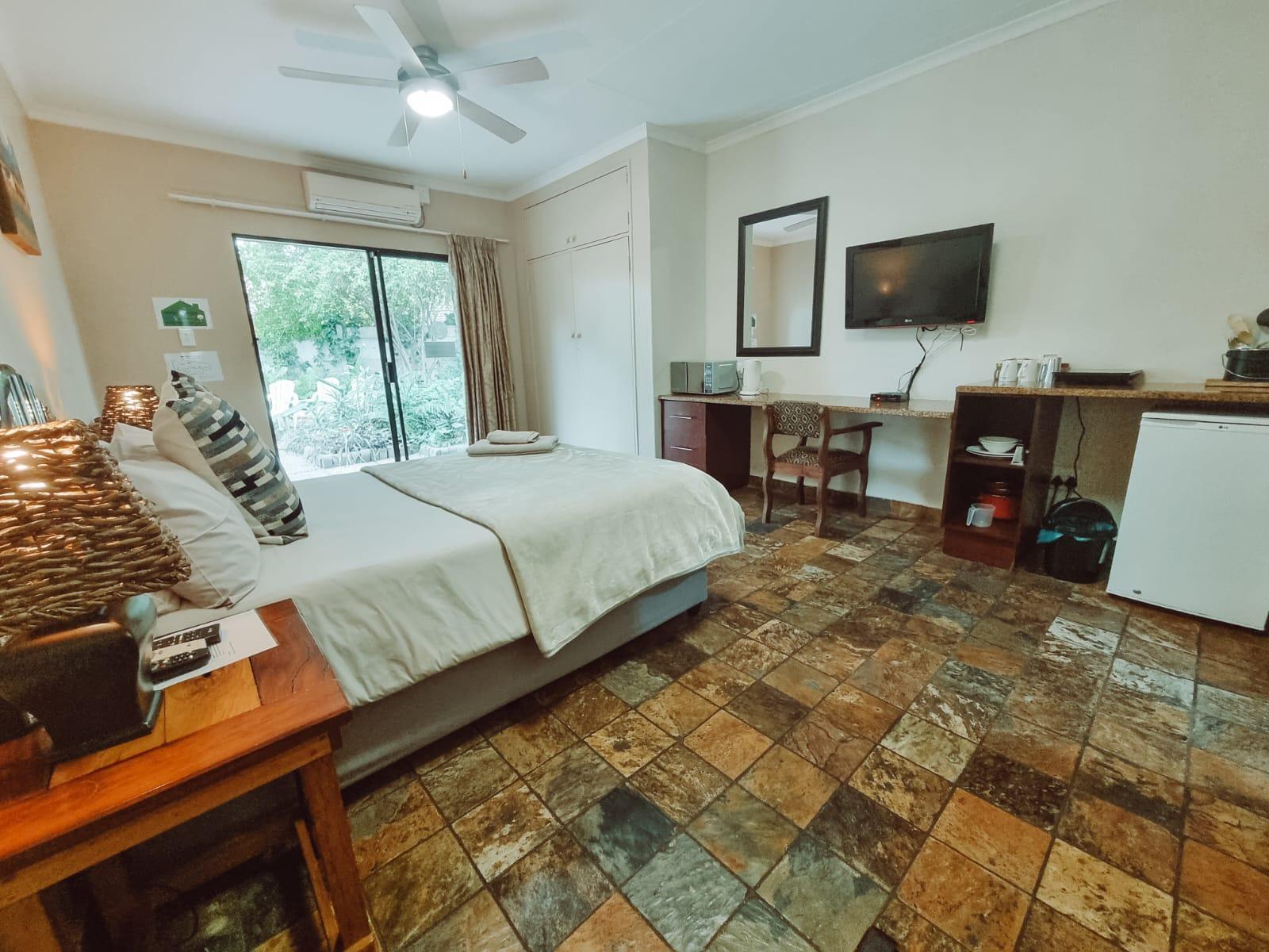 Room 1 — Photo of the whole room