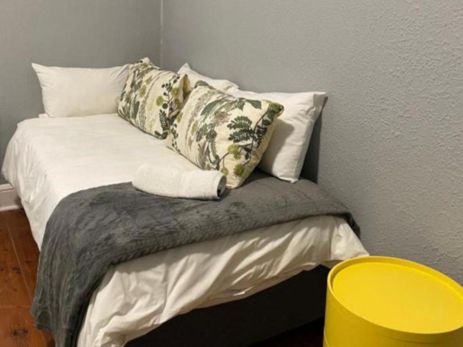 Room 5 — Bed