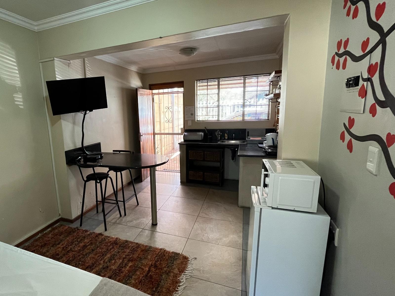Room 1 — Photo of the whole room