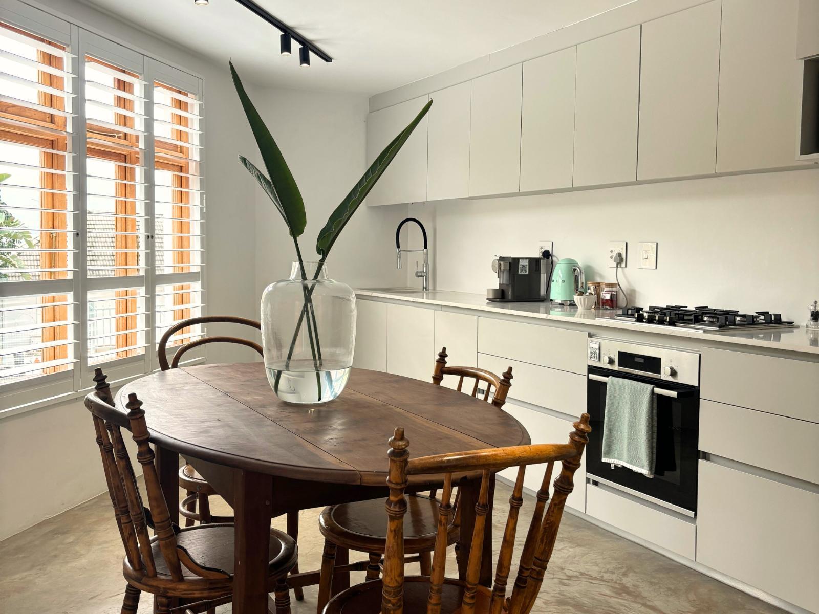 Room 1 — Kitchenette