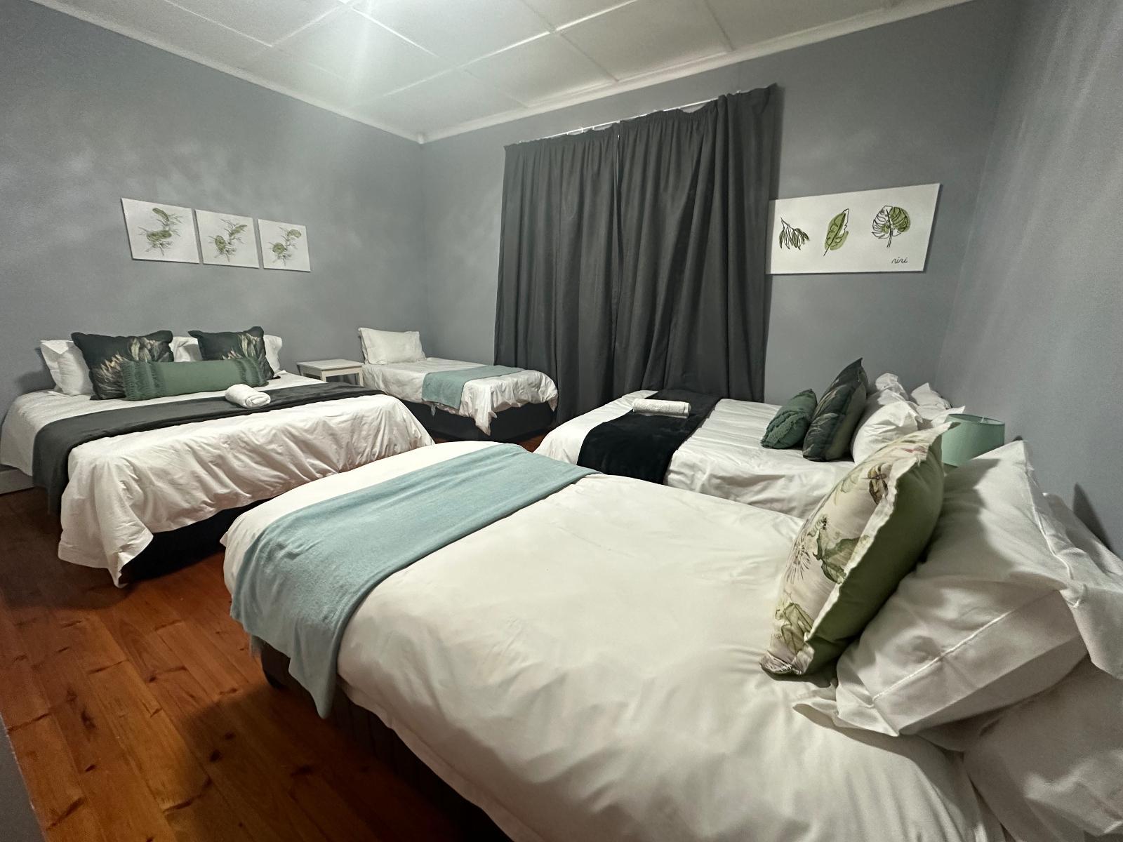 Room 2 — Photo of the whole room