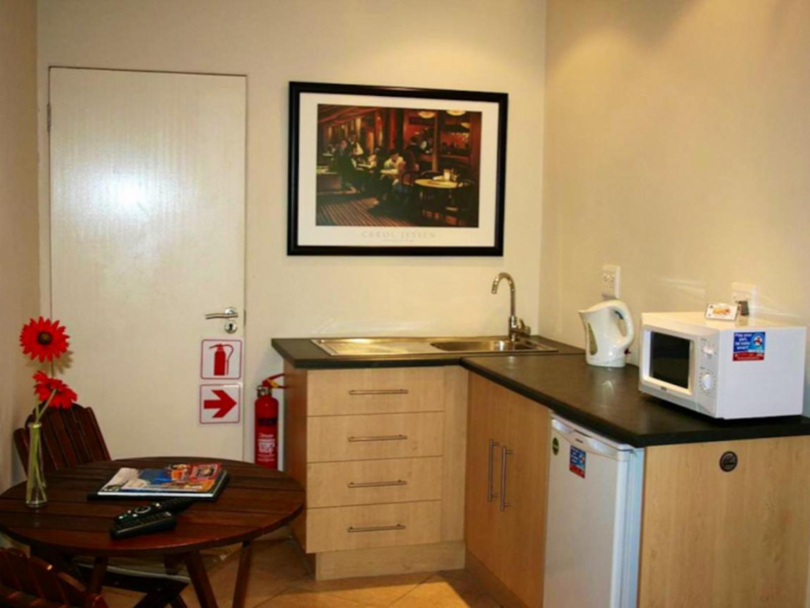 Room 1 — Kitchenette