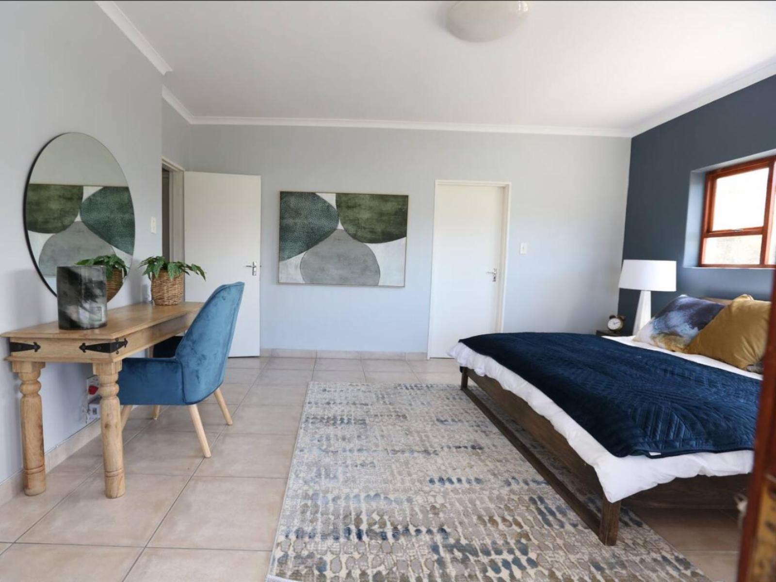 Room 1 — Photo of the whole room