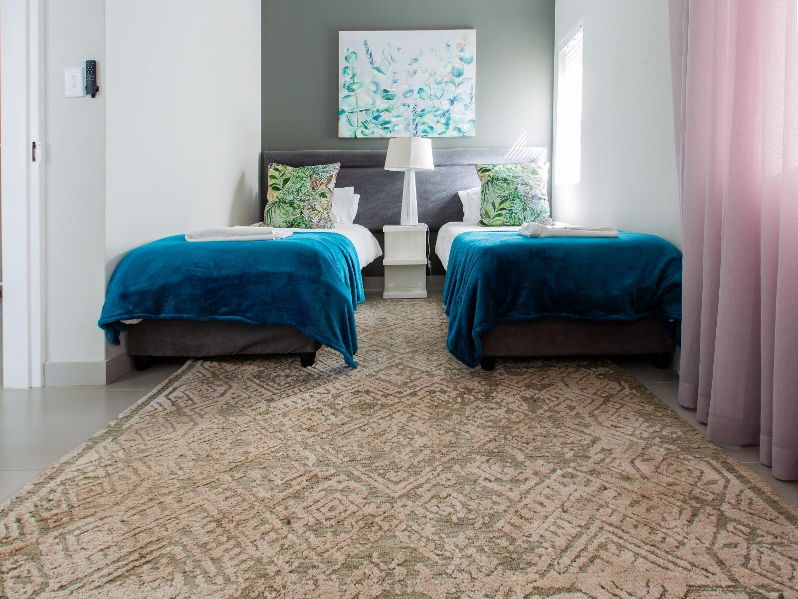 Room 1 — Photo of the whole room