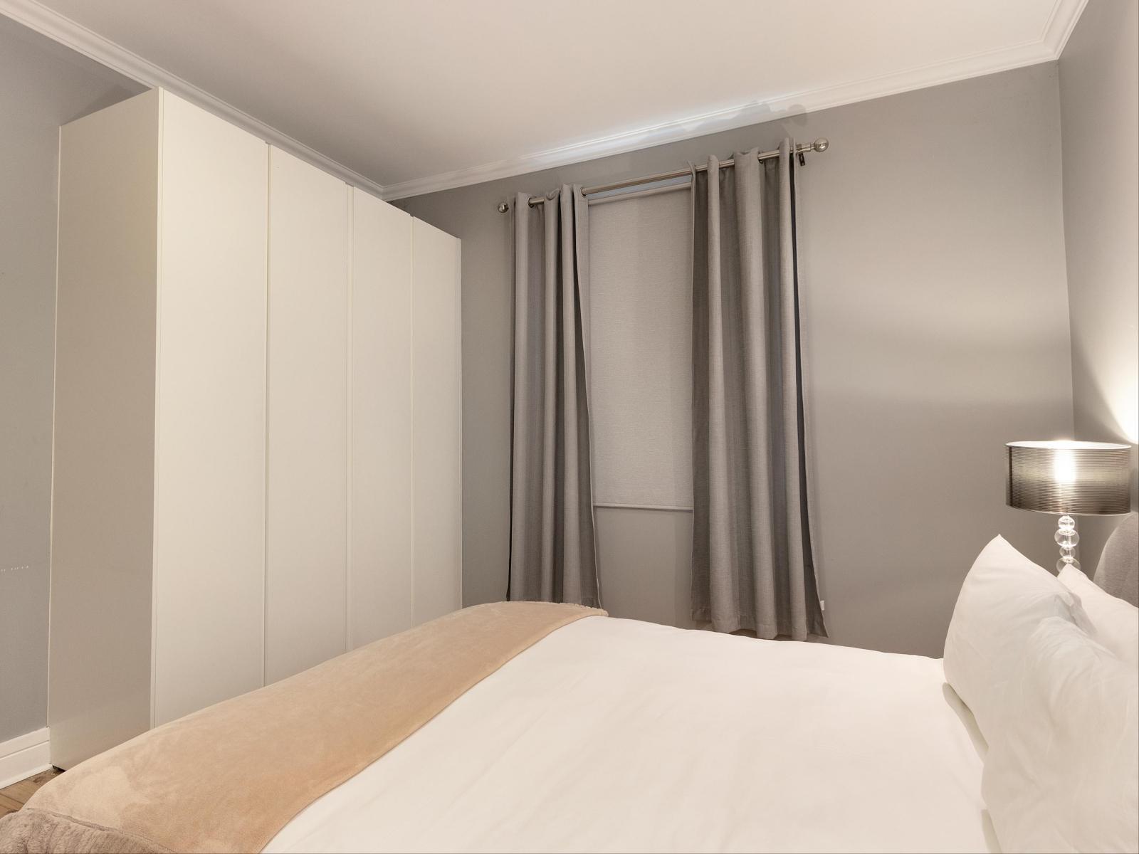 Room 1 — Bed
