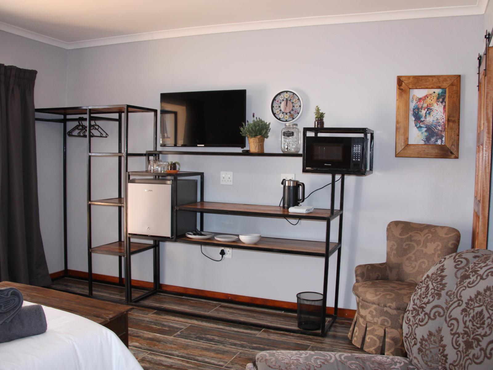 Room 1 — TV and multimedia