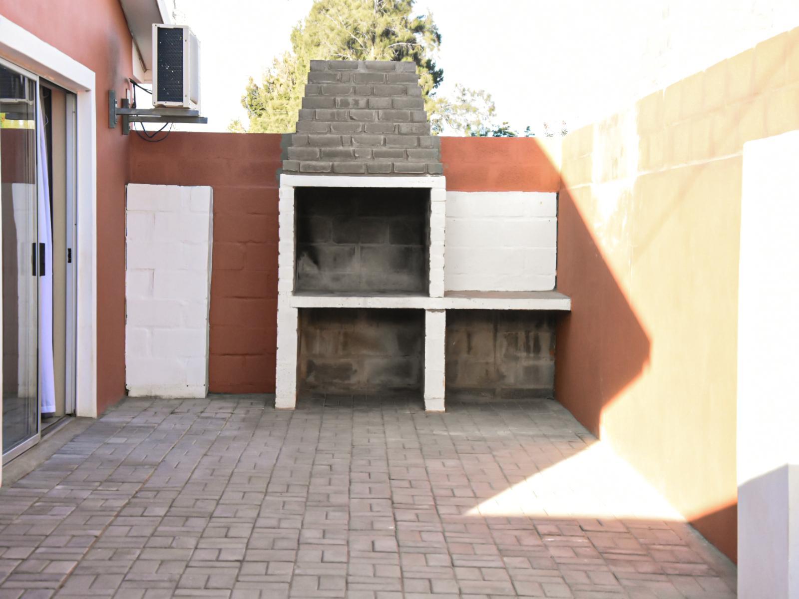 Room 1 — Balcony/Terrace