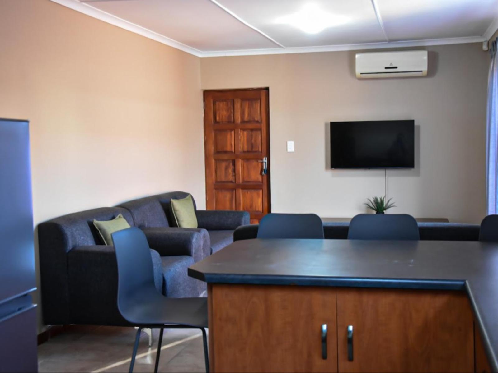 Room 1 — Photo of the whole room