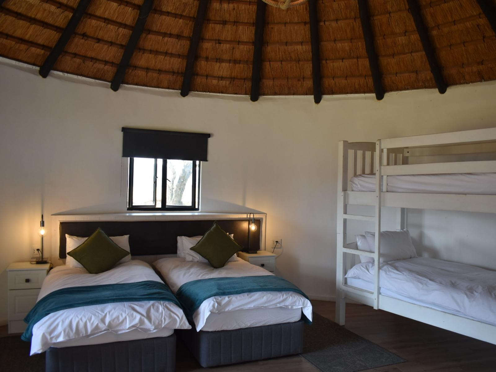 Room 1 — Photo of the whole room