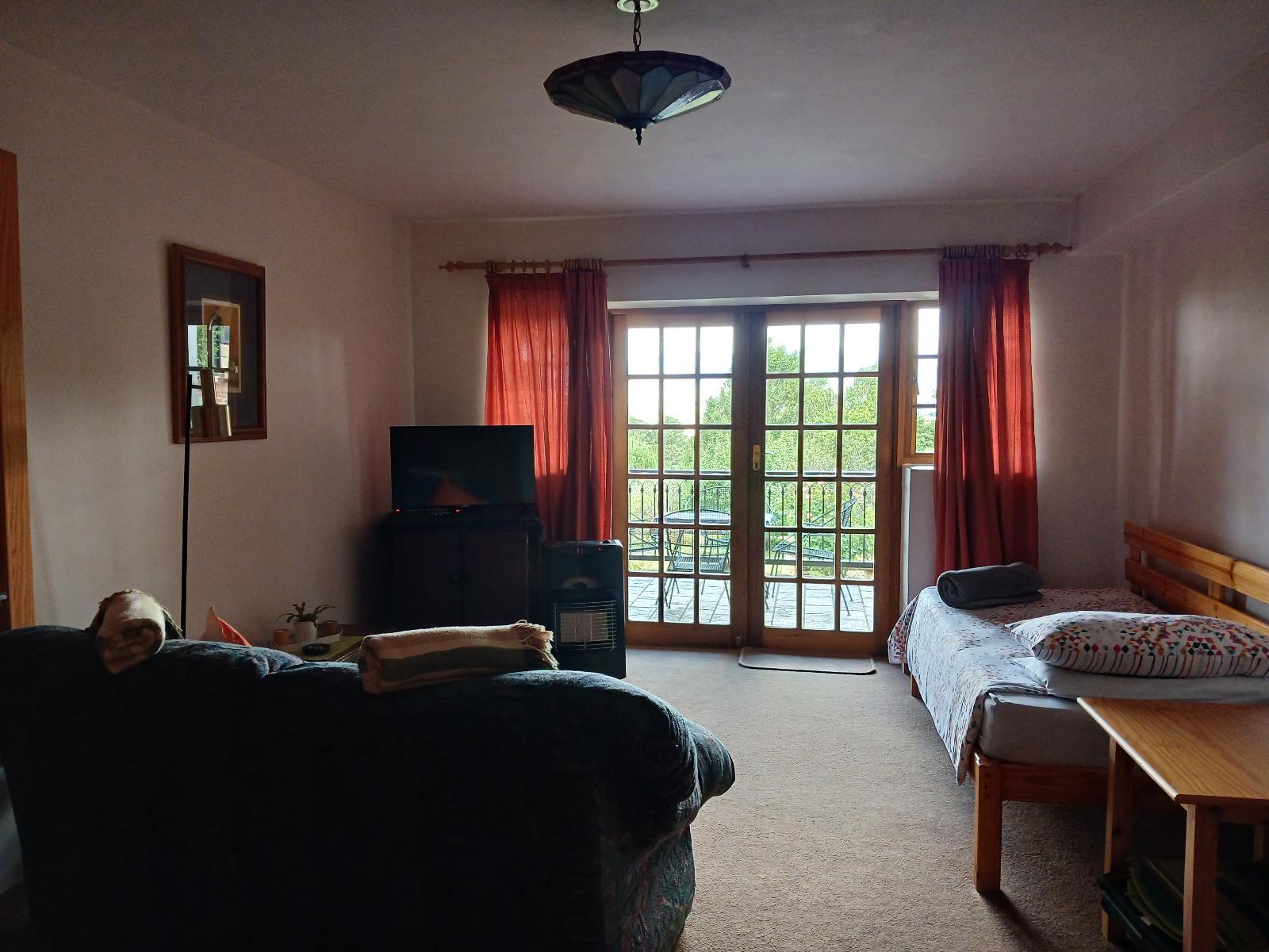 Room 1 — Photo of the whole room