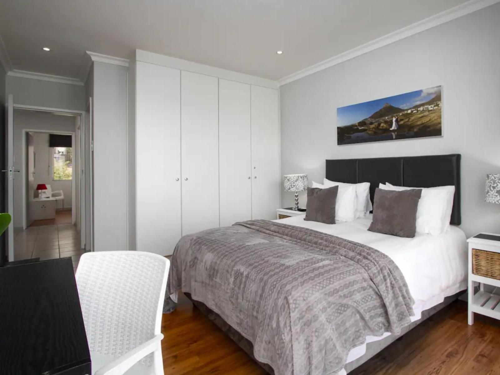 Room 3 — Photo of the whole room