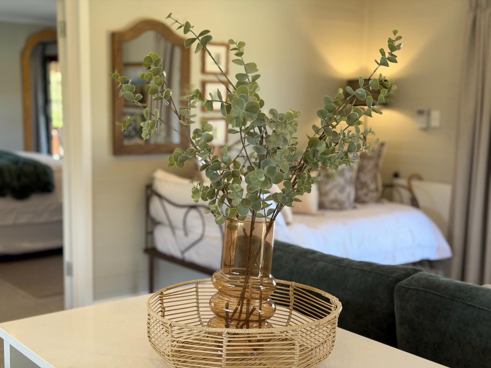 Room 1 — Kitchenette