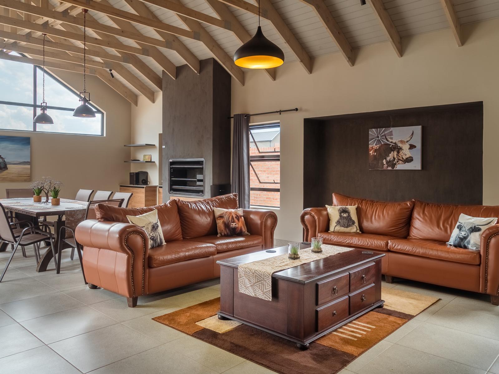 Communal lounge/ TV room