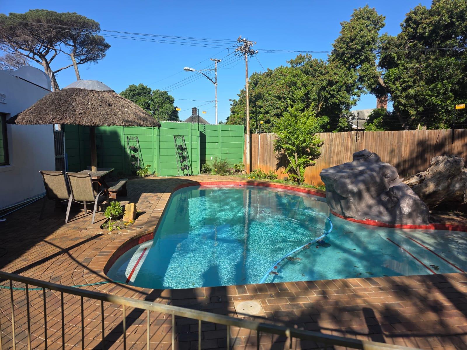 Swimming pool
