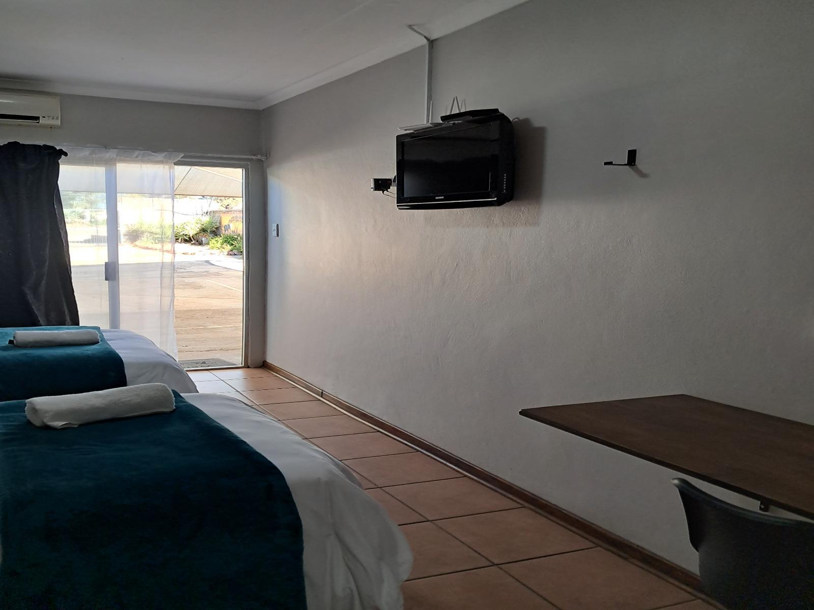 Room 2 — Photo of the whole room