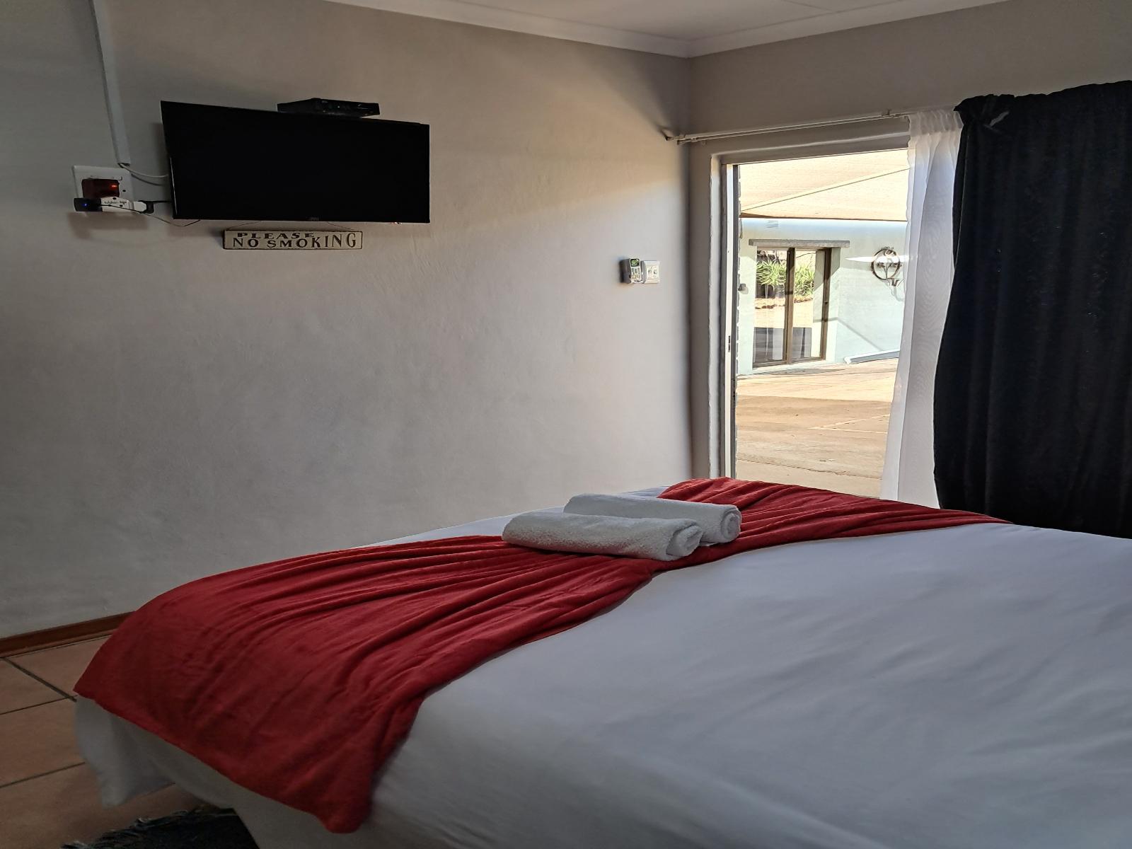 Room 1 — Photo of the whole room