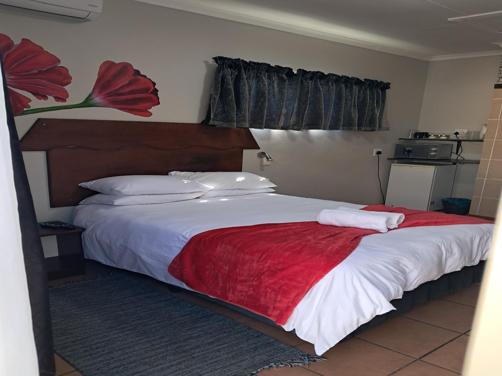 Room 1 — Photo of the whole room
