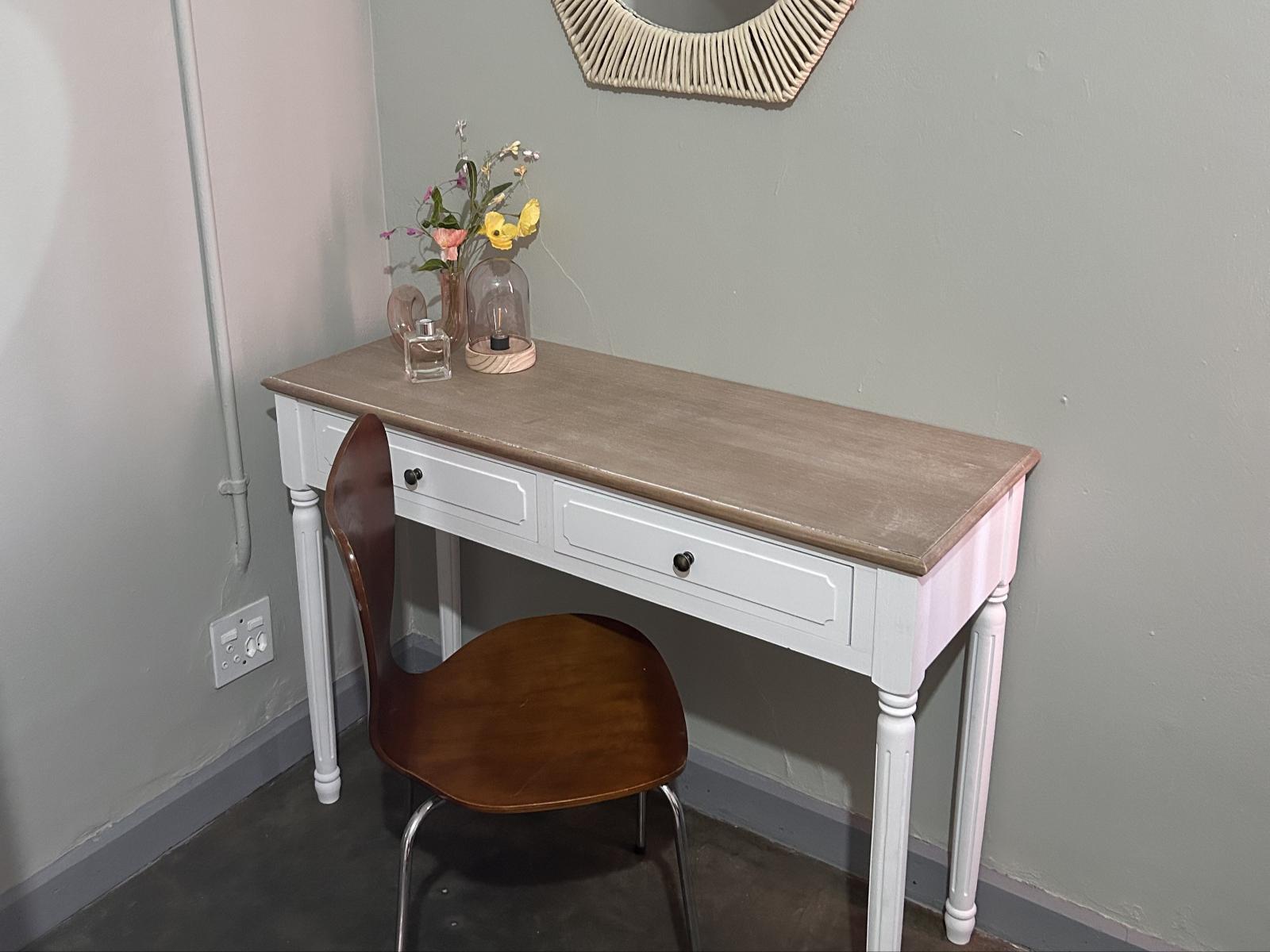 Room 1 — Seating area
