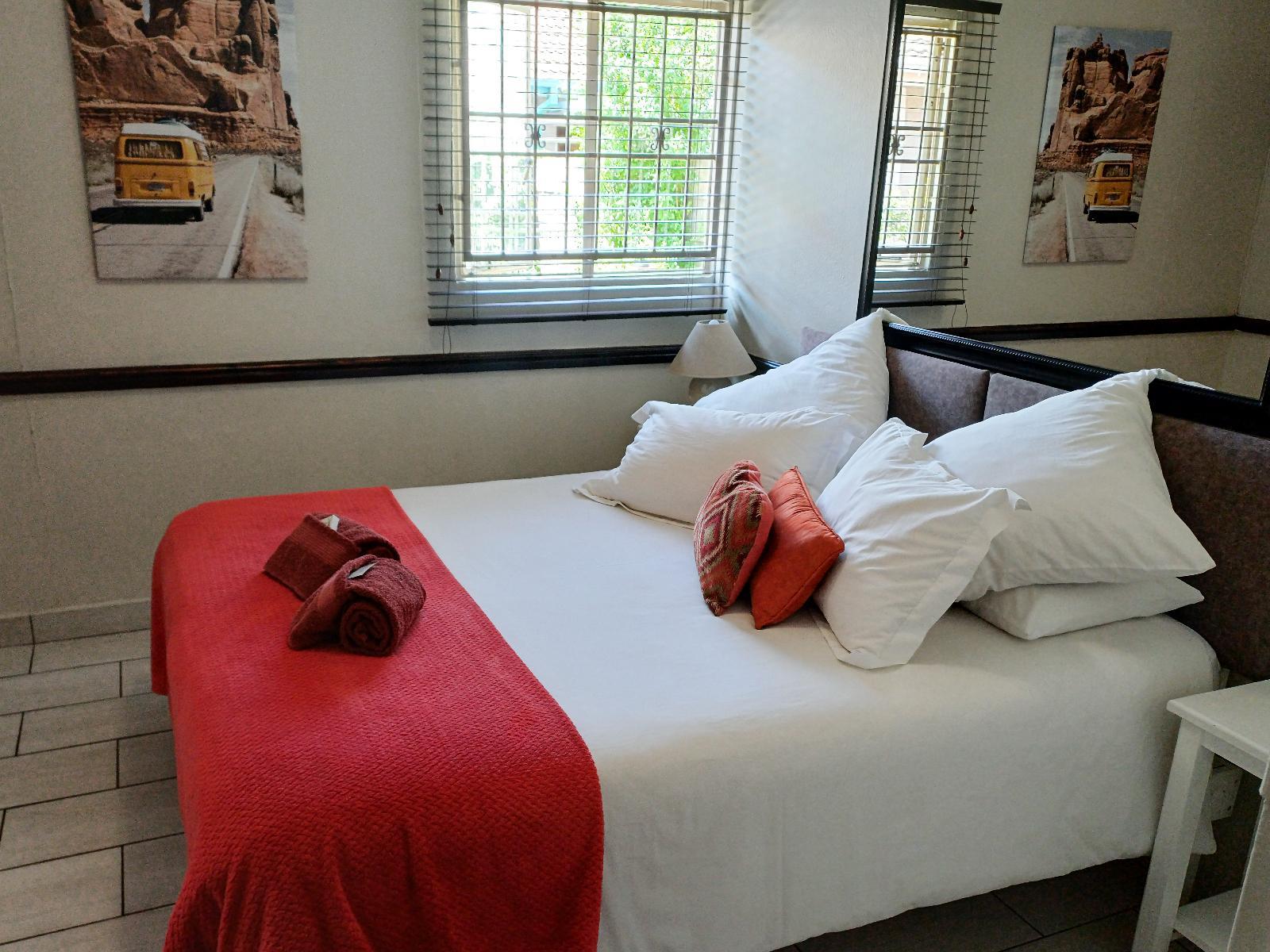 Room 2 — Photo of the whole room