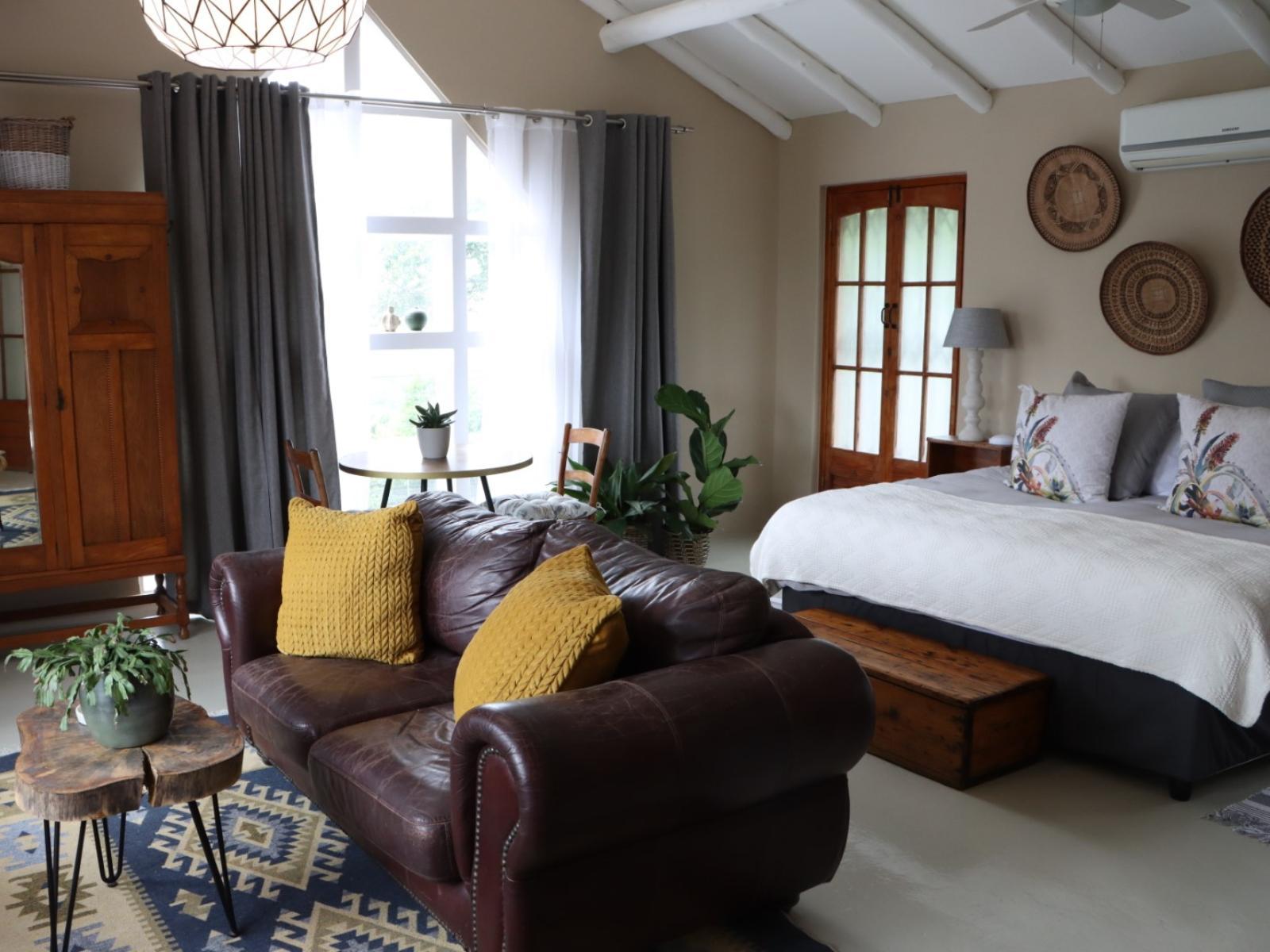 Room 1 — Photo of the whole room