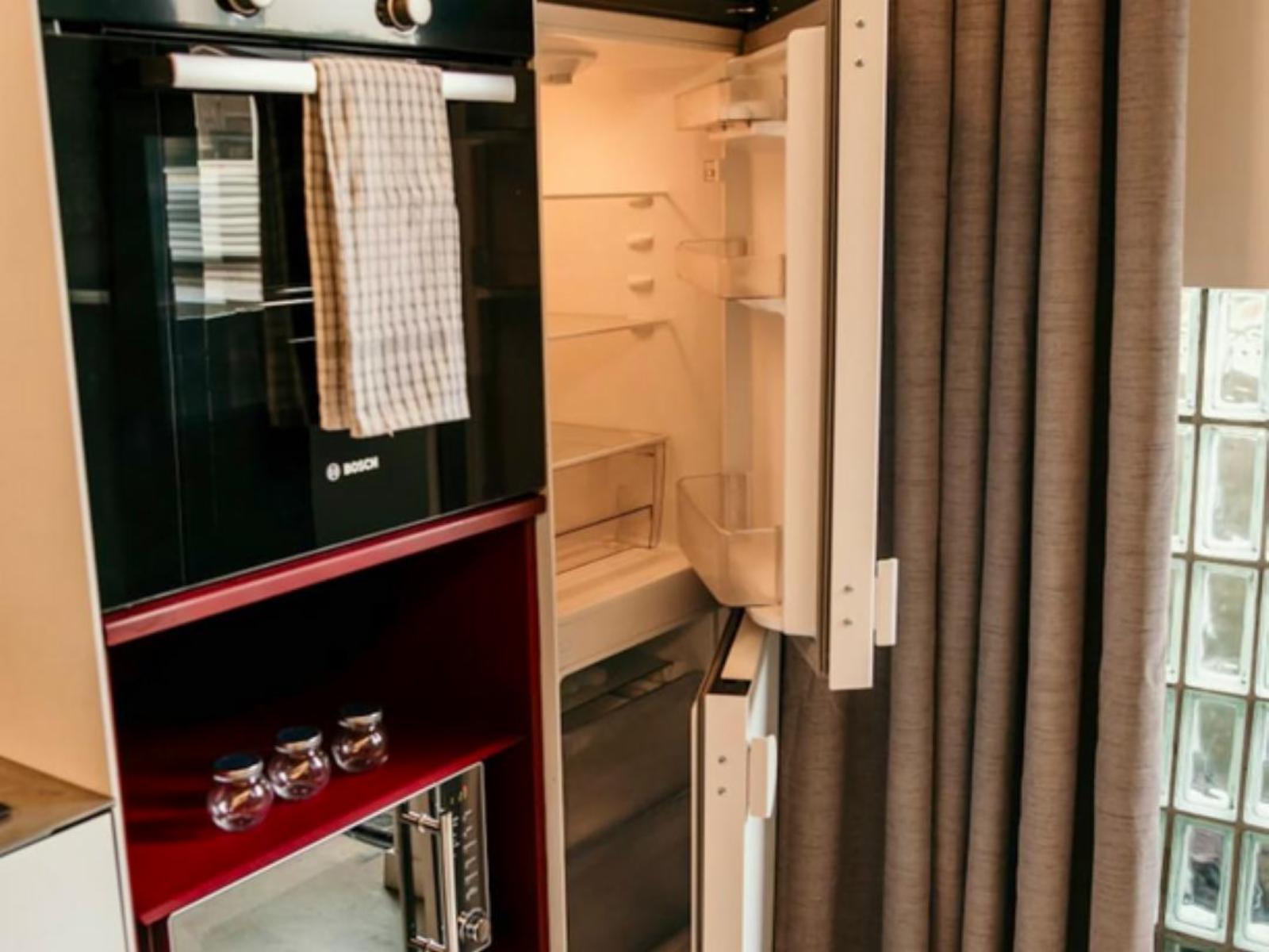 Room 1 — Kitchenette