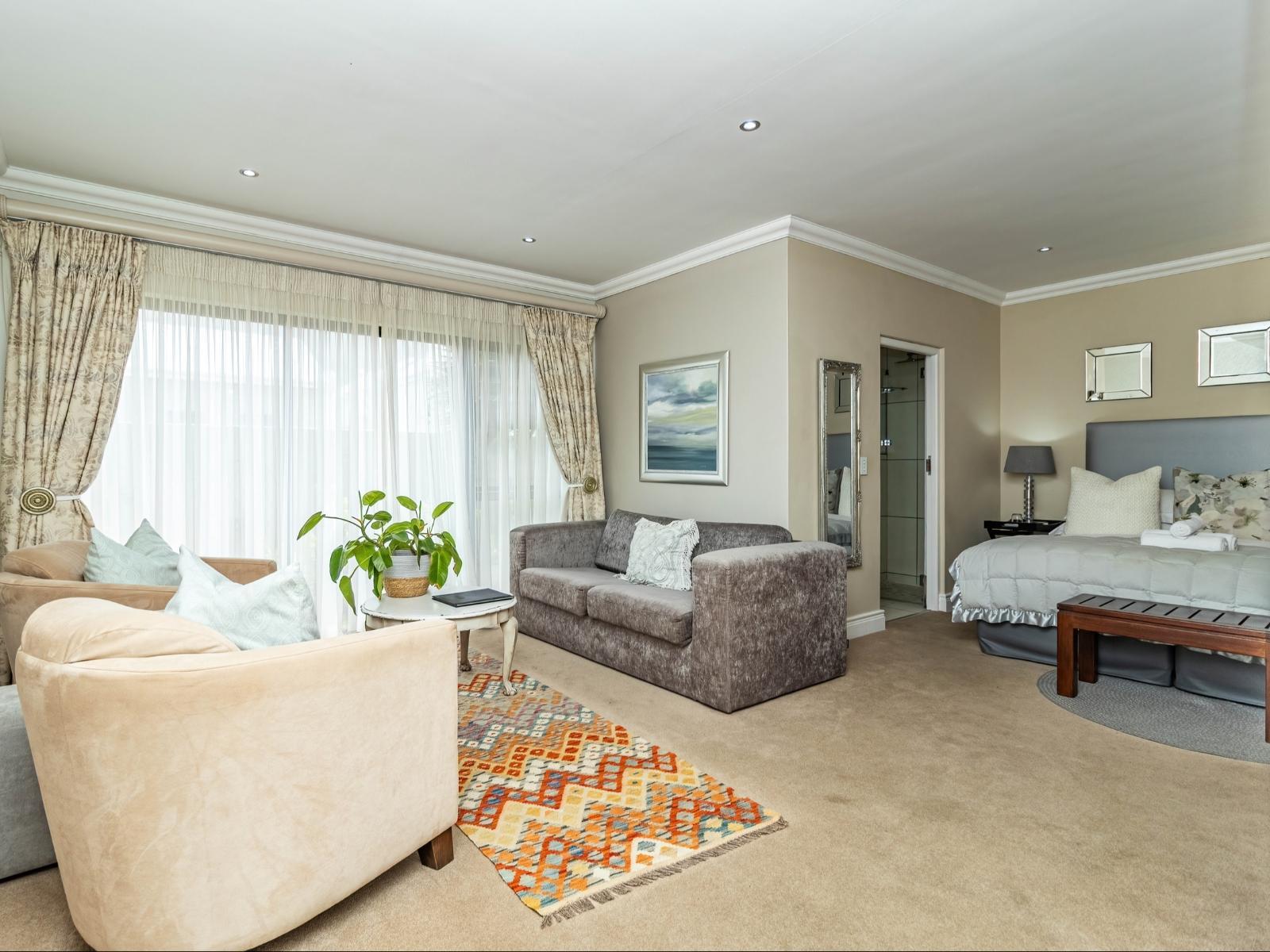 Room 2 — Photo of the whole room