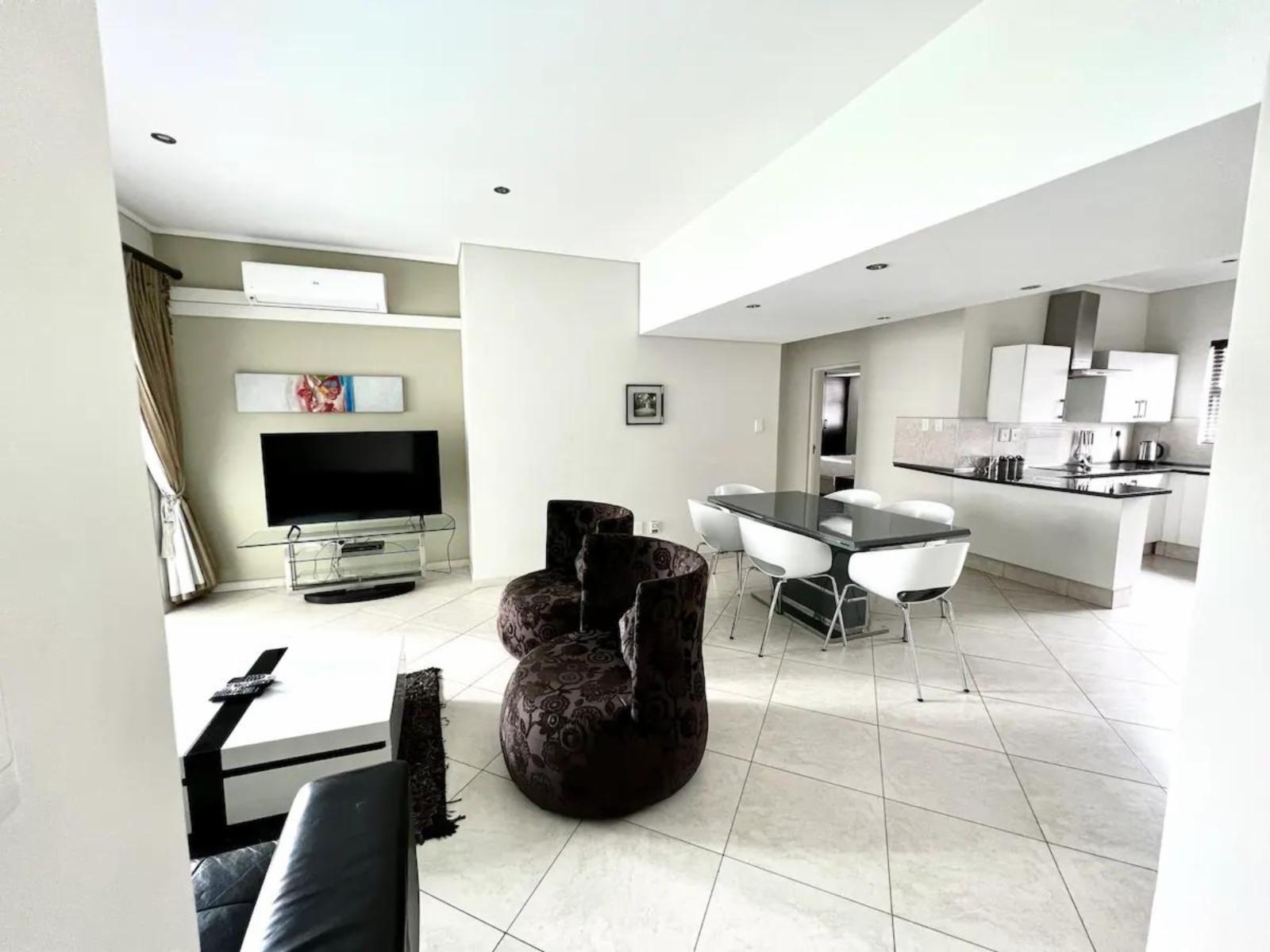 Room 1 — Photo of the whole room
