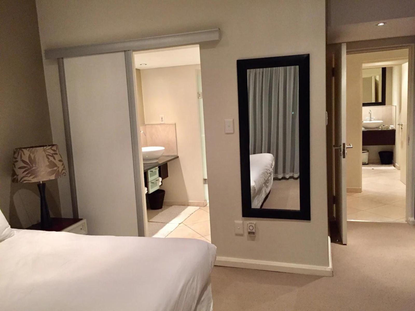 Room 1 — Photo of the whole room