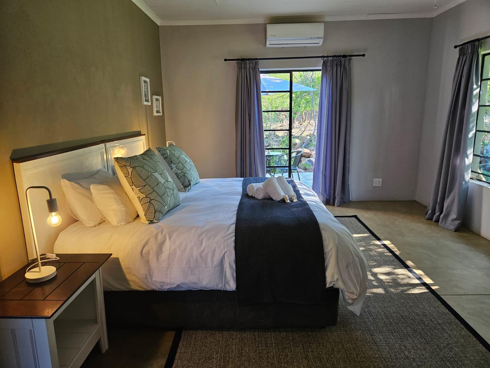 Room 1 — Photo of the whole room