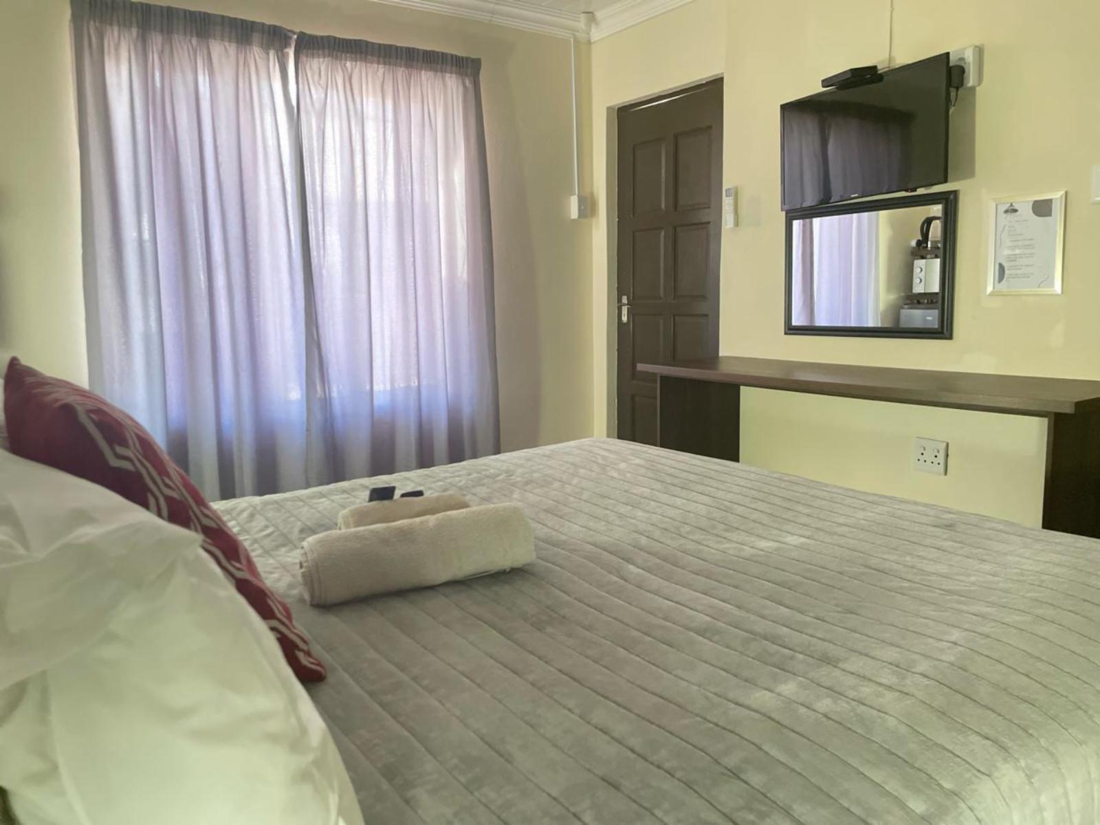 Room 1 — TV and multimedia