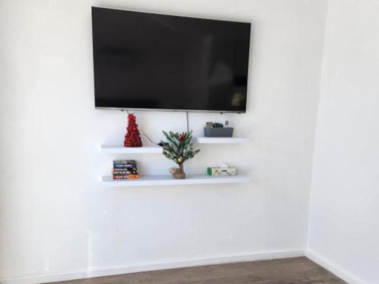 Room 1 — TV and multimedia