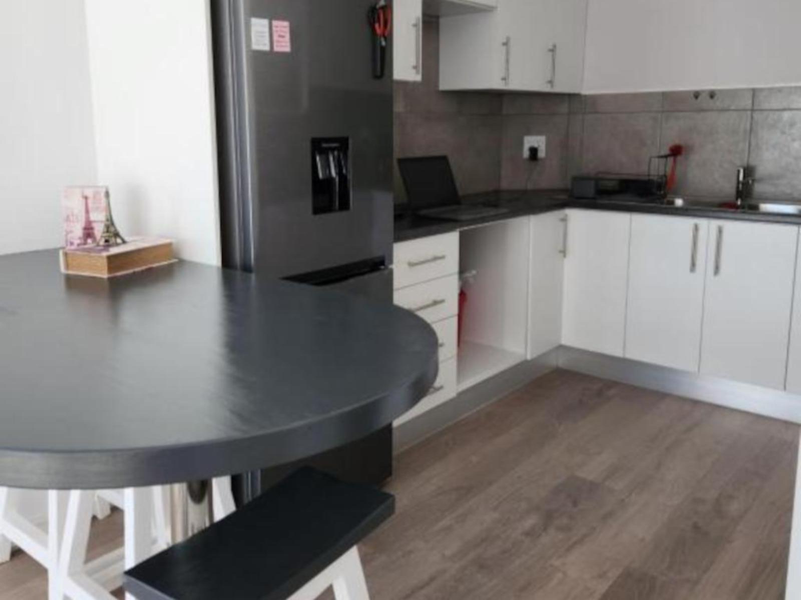 Room 1 — Kitchenette