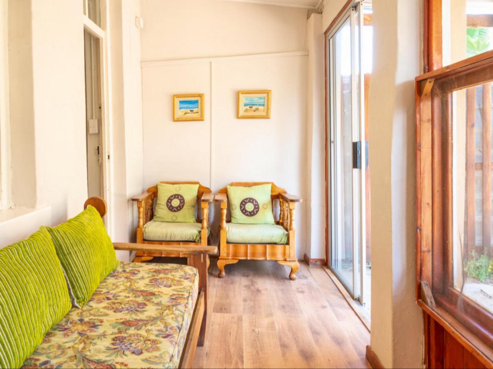 Room 2 — Seating area