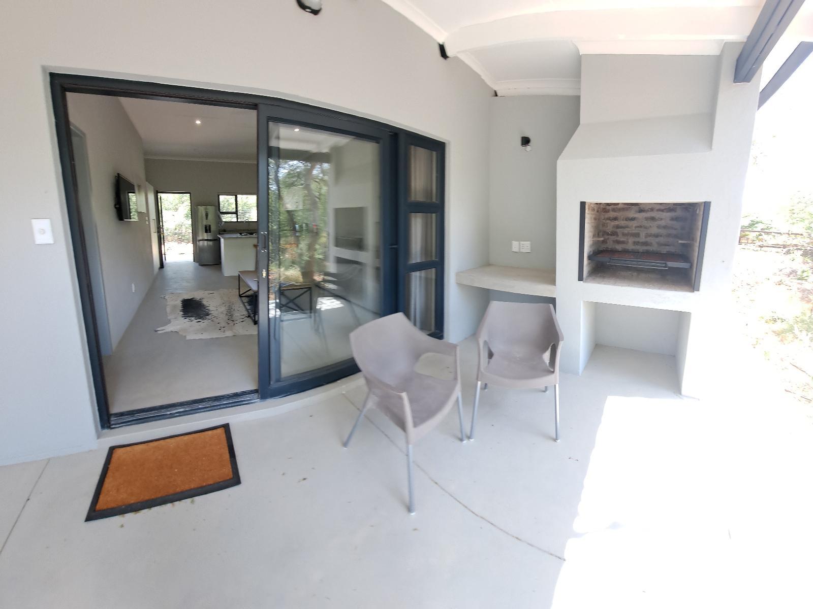 Room 2 — Photo of the whole room