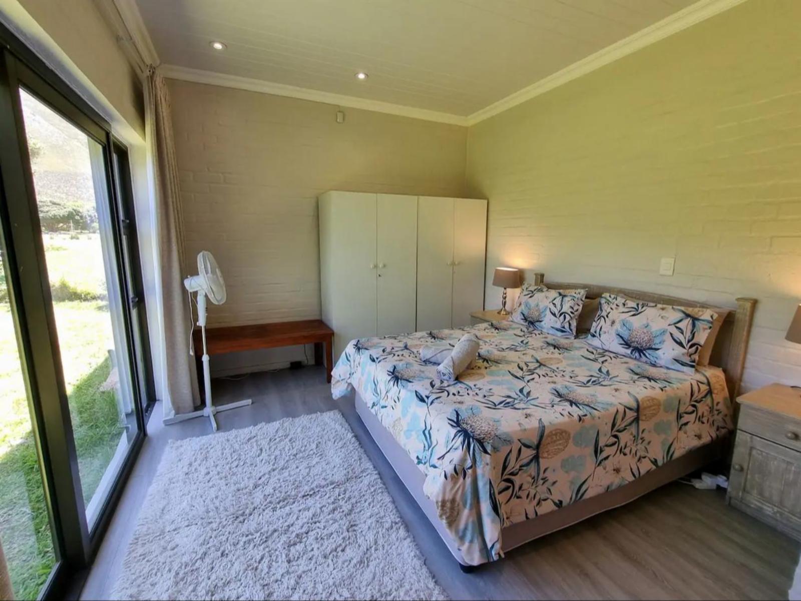 Room 1 — Photo of the whole room