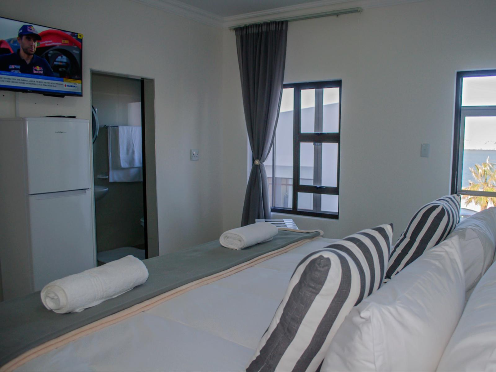 Room 1 — TV and multimedia
