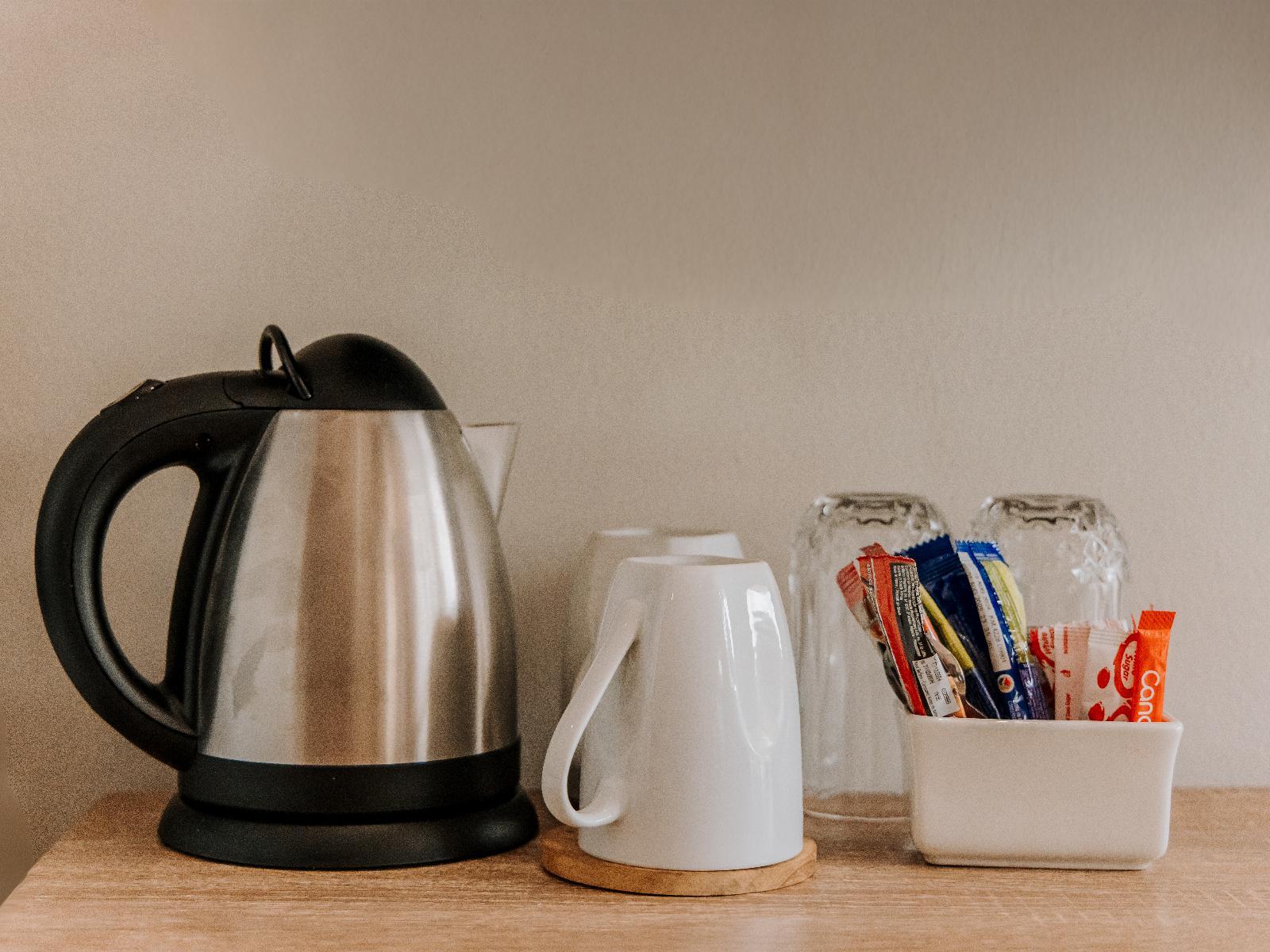 Room 2 — Coffee/tea facilities