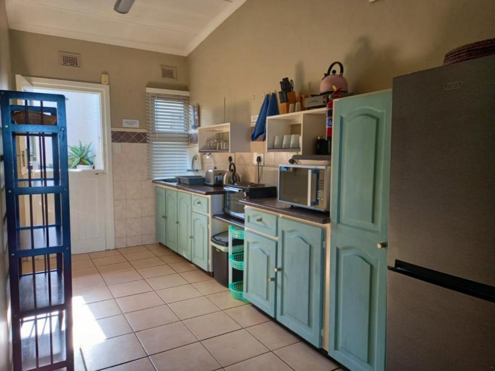 Room 1 — Kitchenette